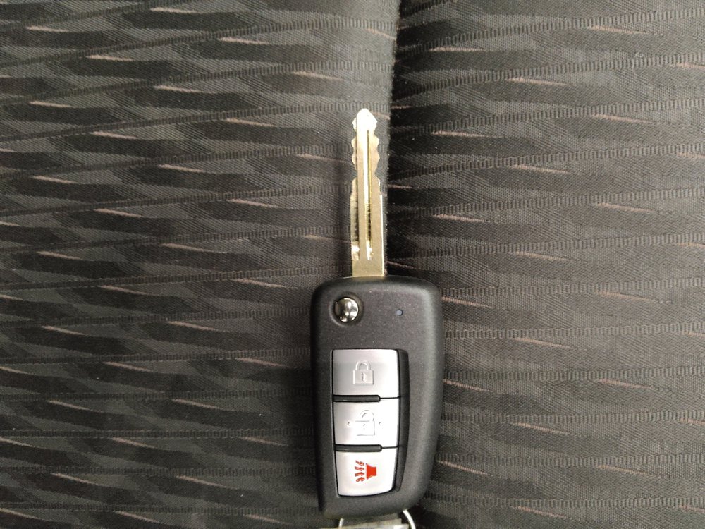Used 2020 Nissan Rogue S FWD image 32