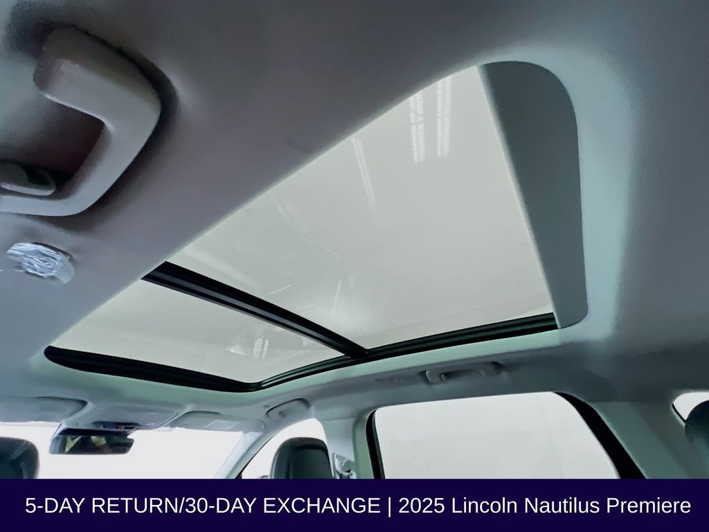 Used 2025 Lincoln Nautilus Premier w/ Equipment Group 102A AWD/4WD image 41