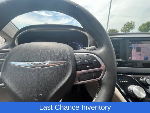 Used 2023 Chrysler Voyager LX FWD image 12