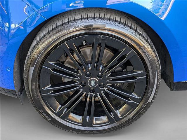 Certified 2025 Land Rover Range Rover Long Wheelbase SE image 26