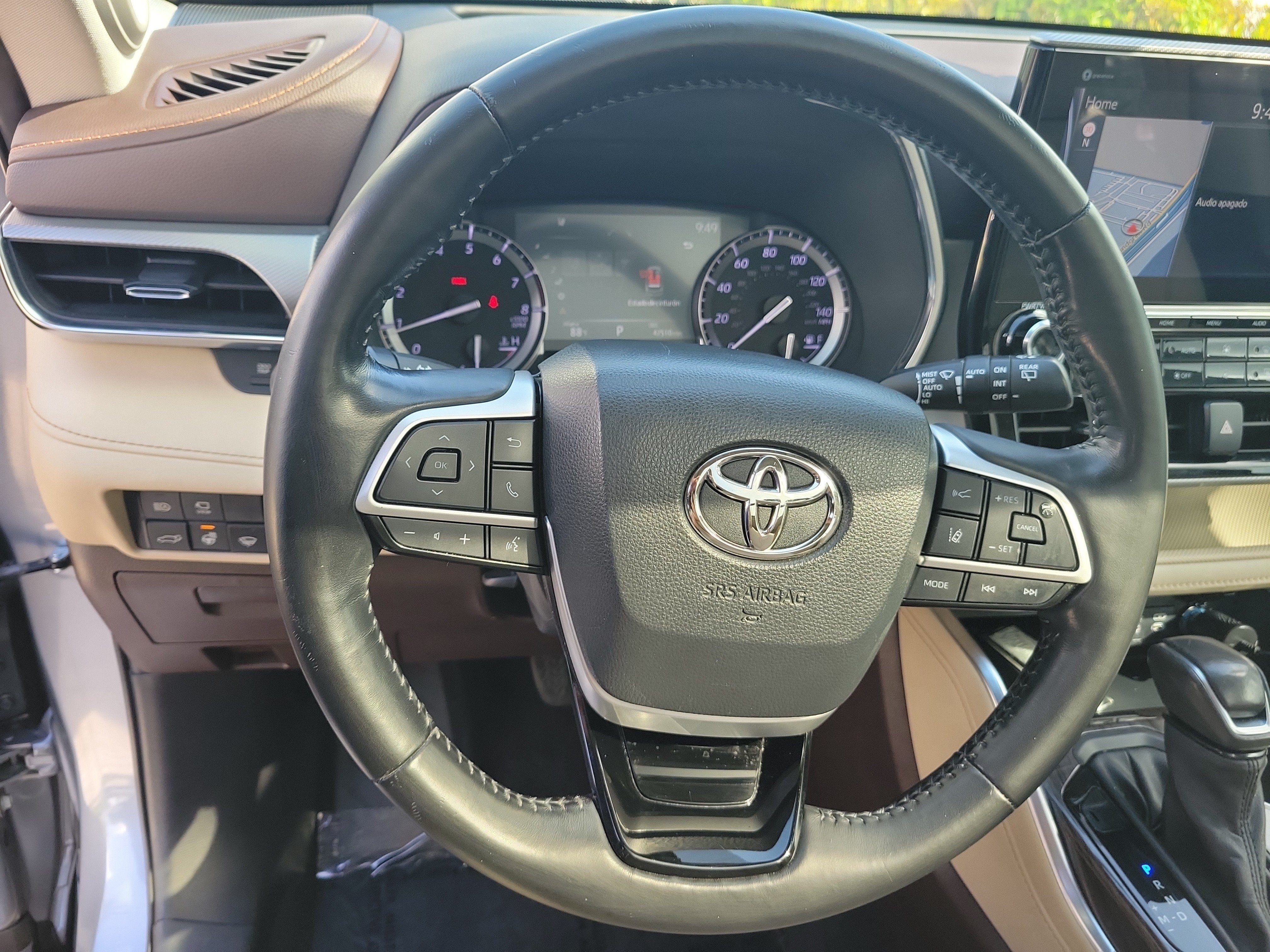 Used 2022 Toyota Highlander Platinum FWD image 28
