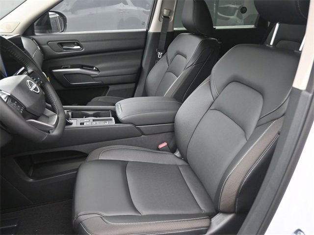 New 2026 Nissan Pathfinder SL w/ SL Premium Package image 19