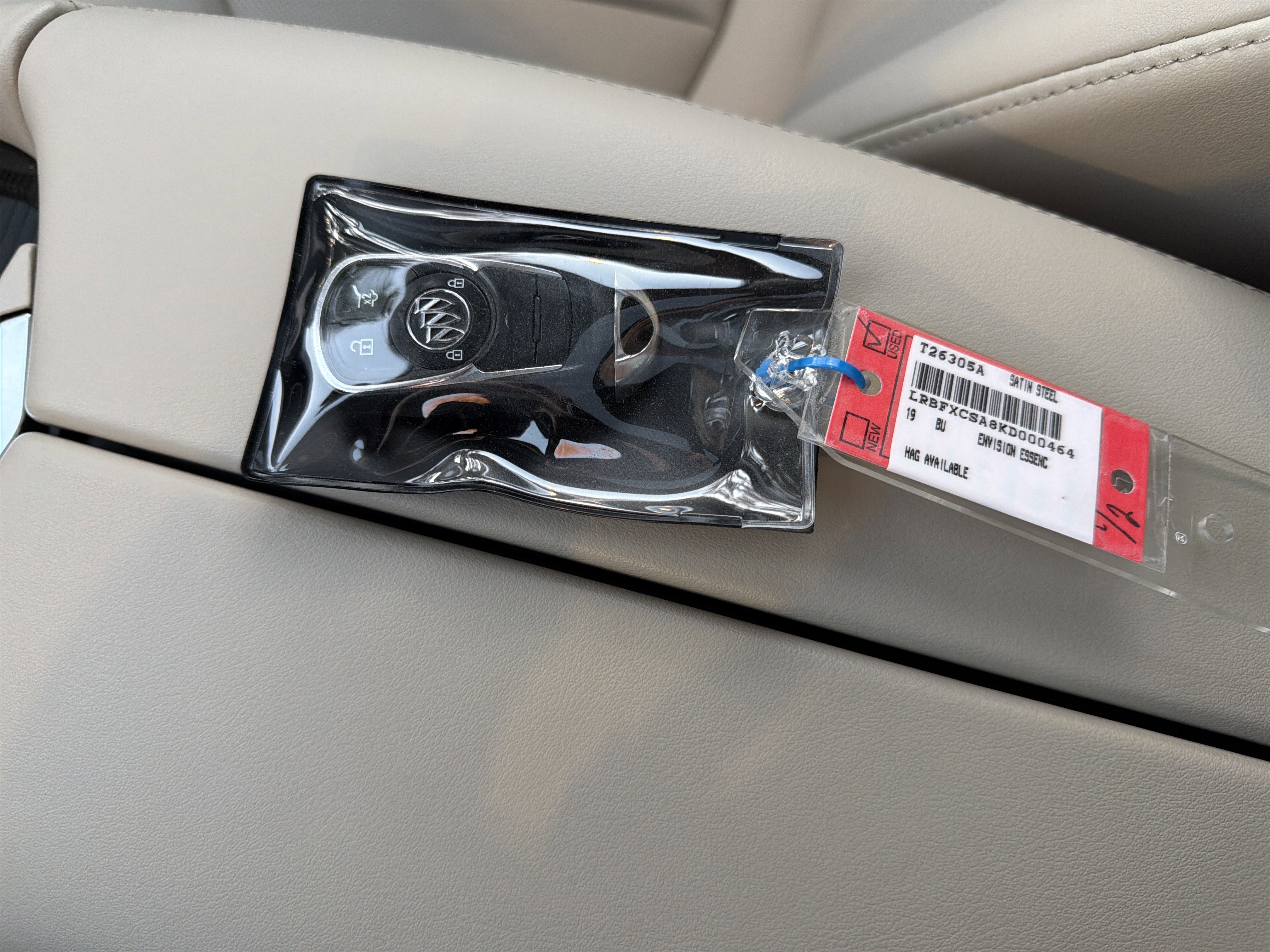 Used 2019 Buick Envision Essence image 38