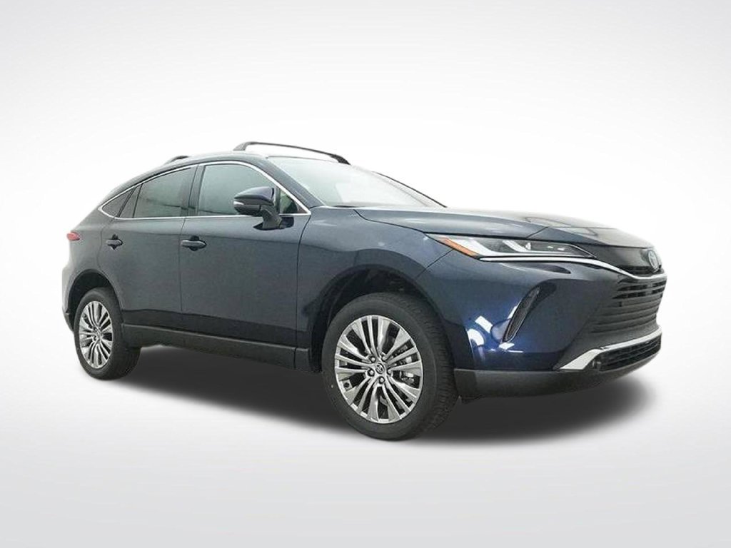 Used 2024 Toyota Venza XLE AWD/4WD image 32