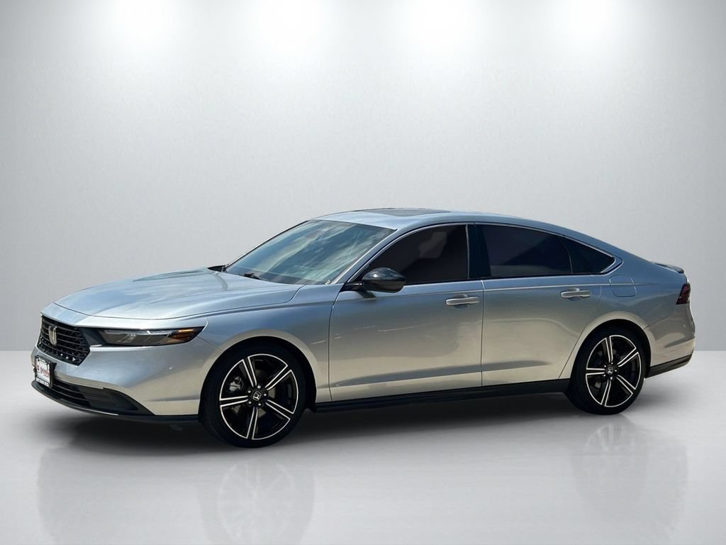 Used 2025 Honda Accord Sport image 8