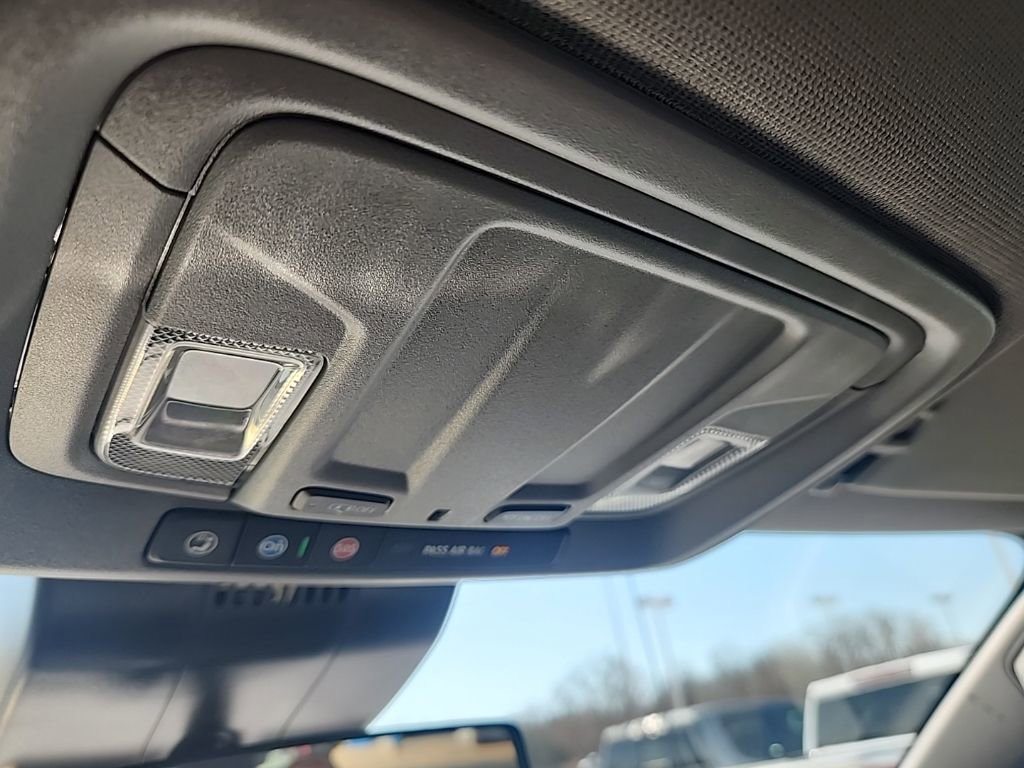 Certified 2025 Chevrolet Silverado 1500 LT image 27