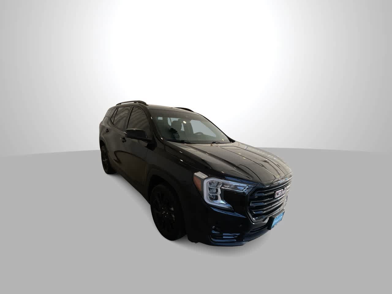 Used 2024 GMC Terrain SLT w/ Tech Package AWD/4WD image 2