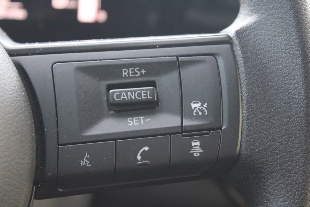 Used 2025 Nissan Kicks S image 27