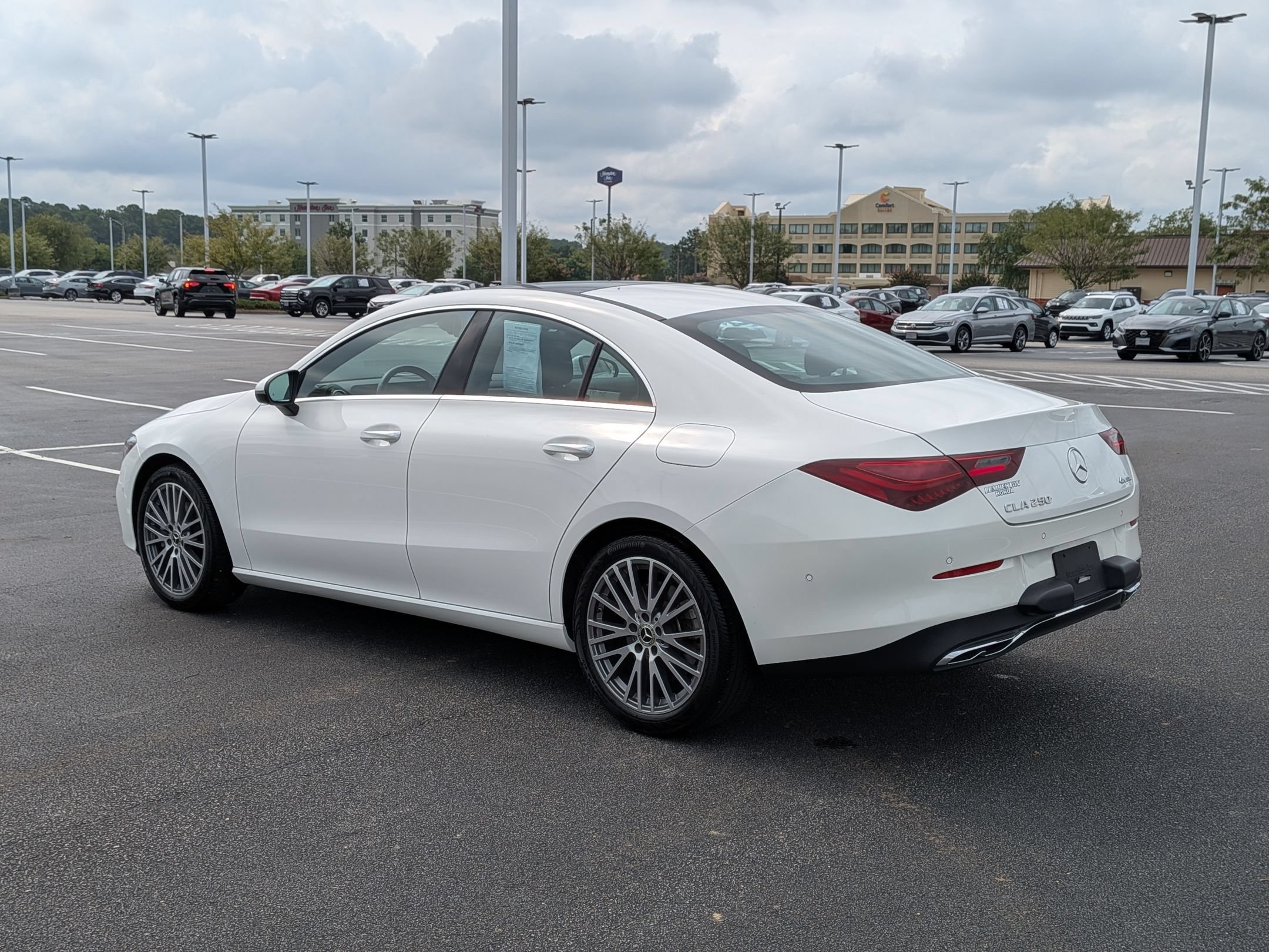 Used 2025 Mercedes-Benz CLA 250 4MATIC image 5