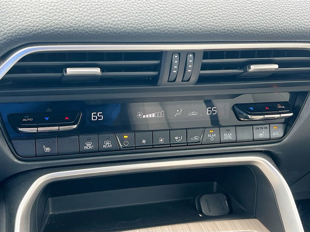 Used 2025 MAZDA CX-90 Plug-In Hybrid w/ Preferred AWD/4WD image 18