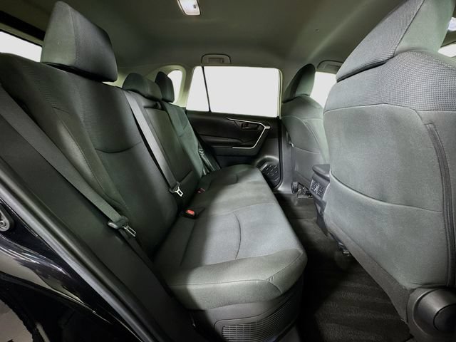 Used 2024 Toyota RAV4 LE AWD/4WD image 28