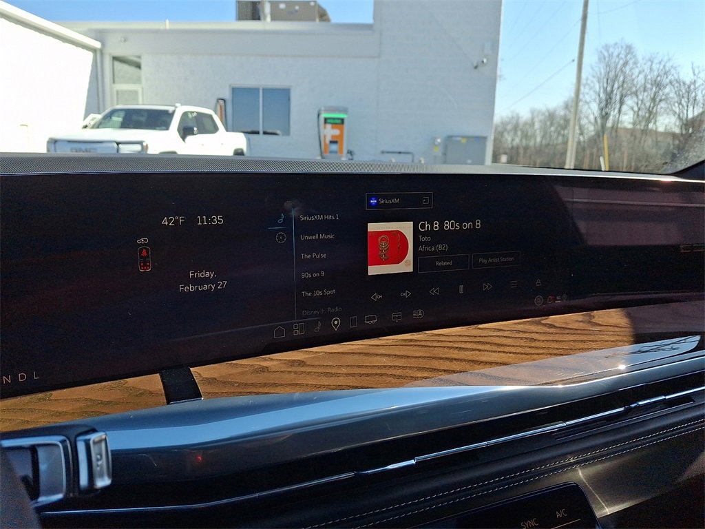 Used 2025 Cadillac Escalade Sport Platinum image 21