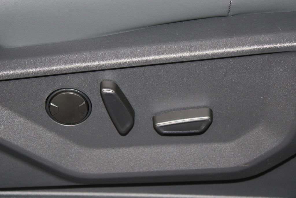 New 2026 Ford Expedition Active image 30