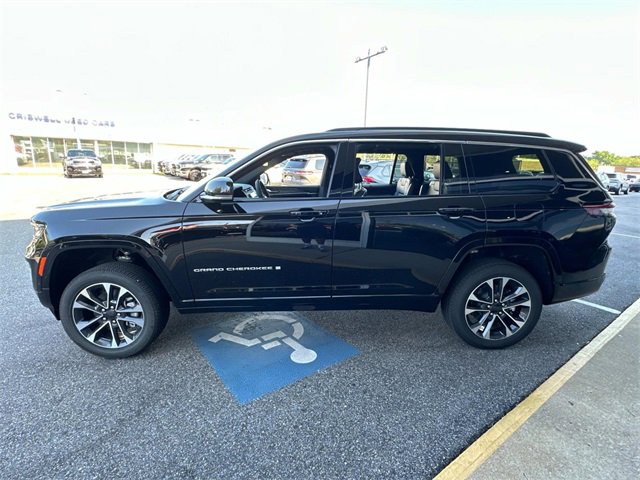 New 2025 Jeep Grand Cherokee L Overland w/ Luxury Tech Group IV image 18