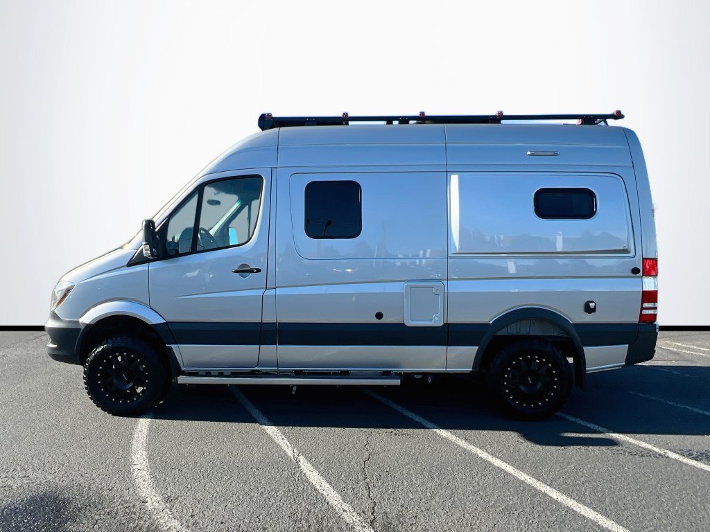 Used 2018 Mercedes-Benz Sprinter 2500 image 7