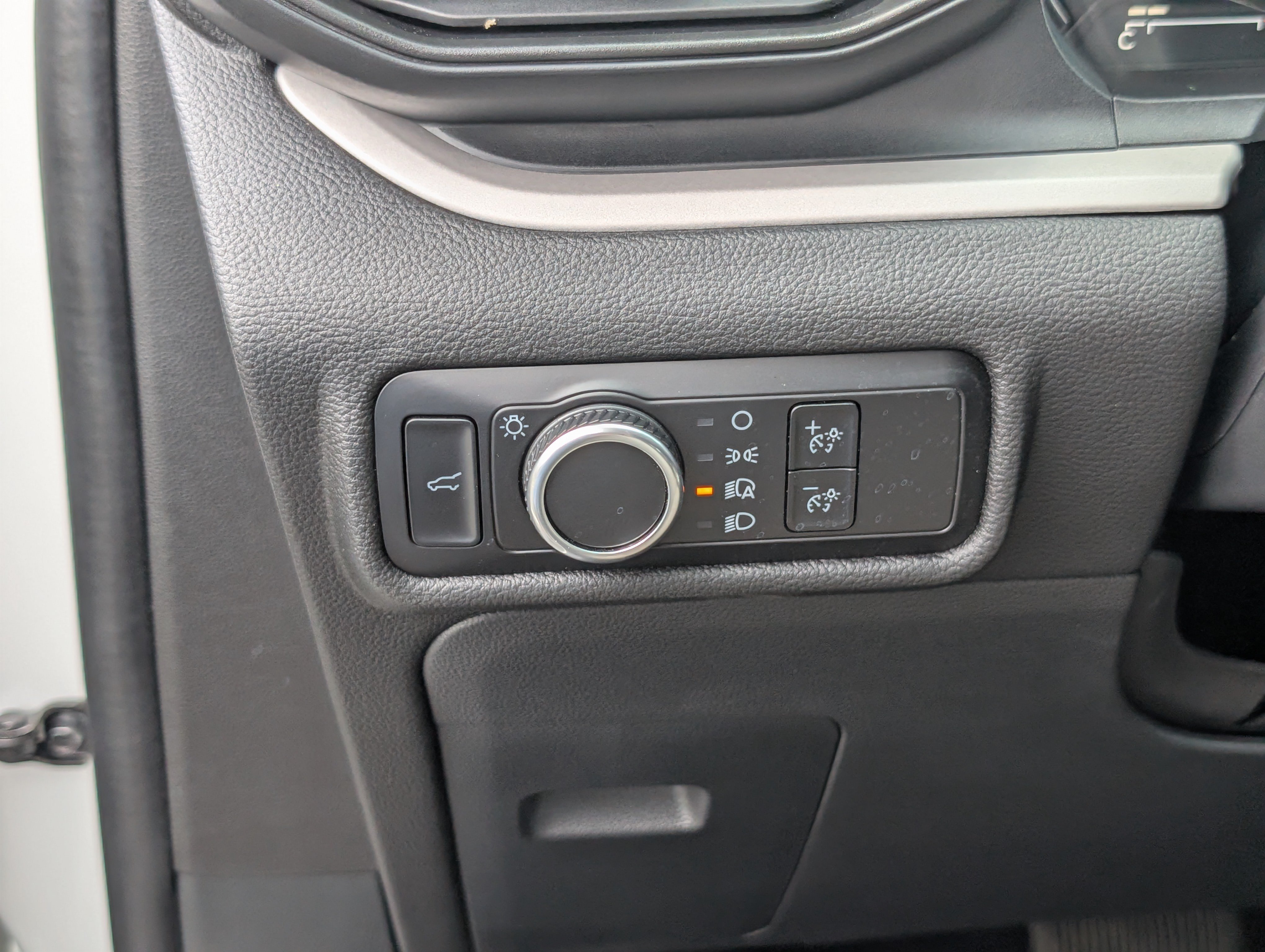 Certified 2023 Ford Explorer XLT AWD/4WD image 23