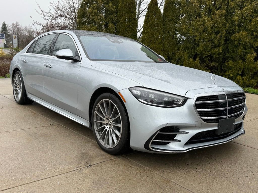 Used 2022 Mercedes-Benz S 580 4MATIC Sedan image 1
