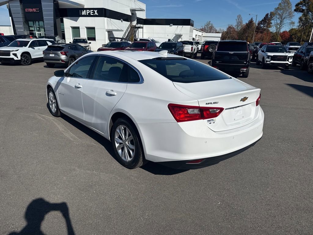 Used 2024 Chevrolet Malibu LT image 3