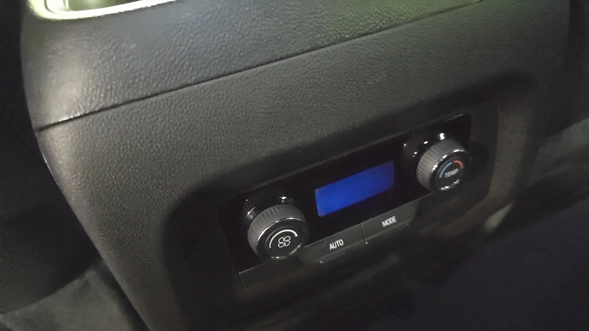 New 2026 Chevrolet Traverse LT image 16