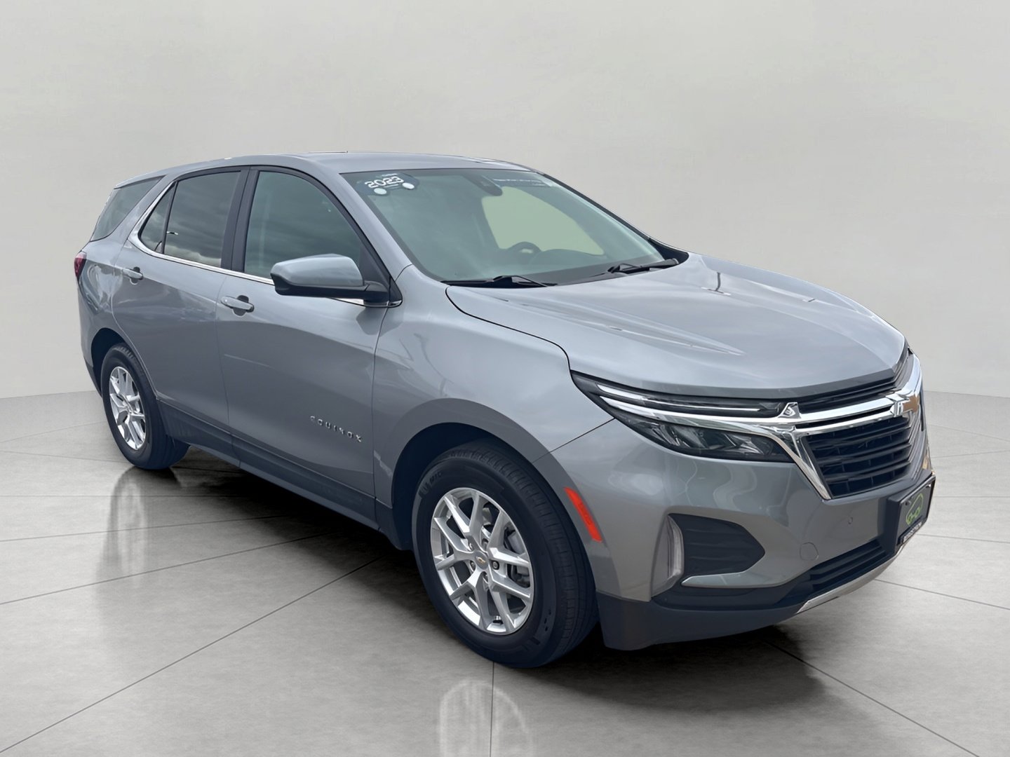 Used 2023 Chevrolet Equinox LT FWD image 1