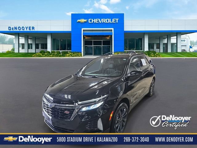 Used 2023 Chevrolet Equinox RS image 1