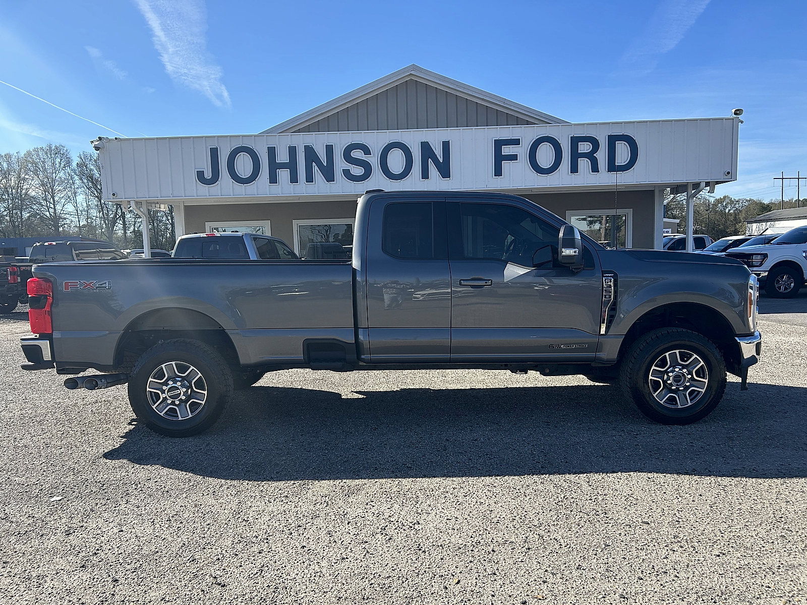 Used 2023 Ford F350 Lariat w/ Tow Technology Package image 3