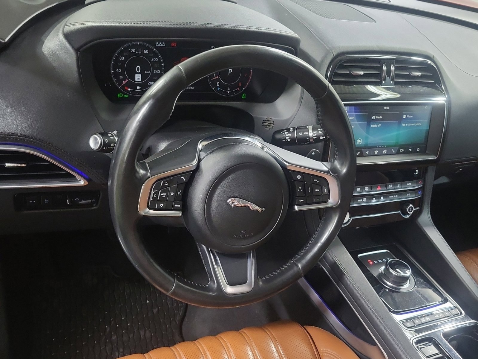 Used 2020 Jaguar F-PACE Portfolio AWD/4WD image 11