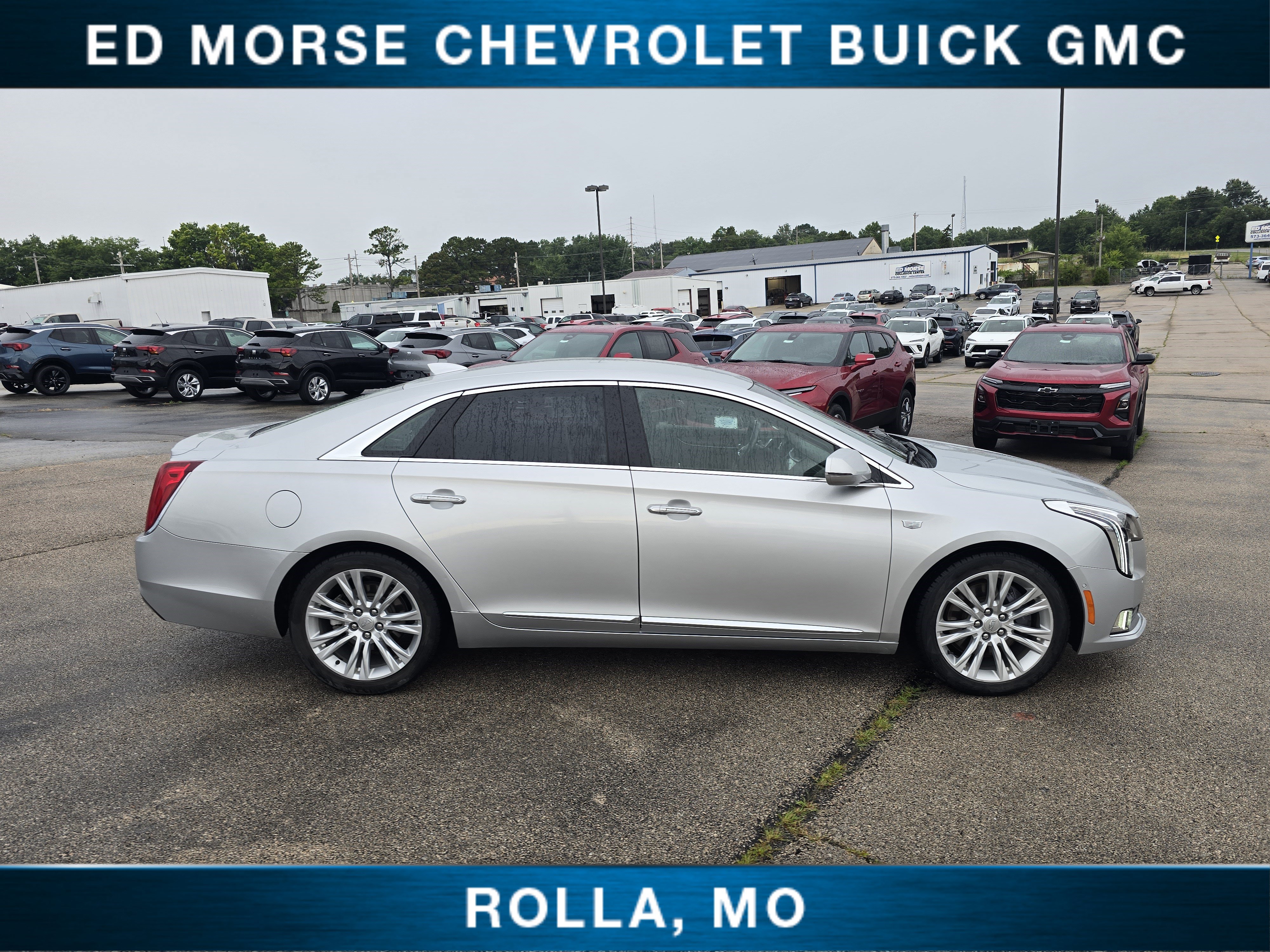 Certified 2019 Cadillac XTS Luxury FWD image 2
