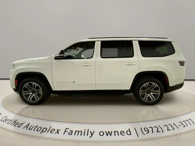 Used 2024 Jeep Wagoneer Series II w/ Flexible Seating Group RWD image 2