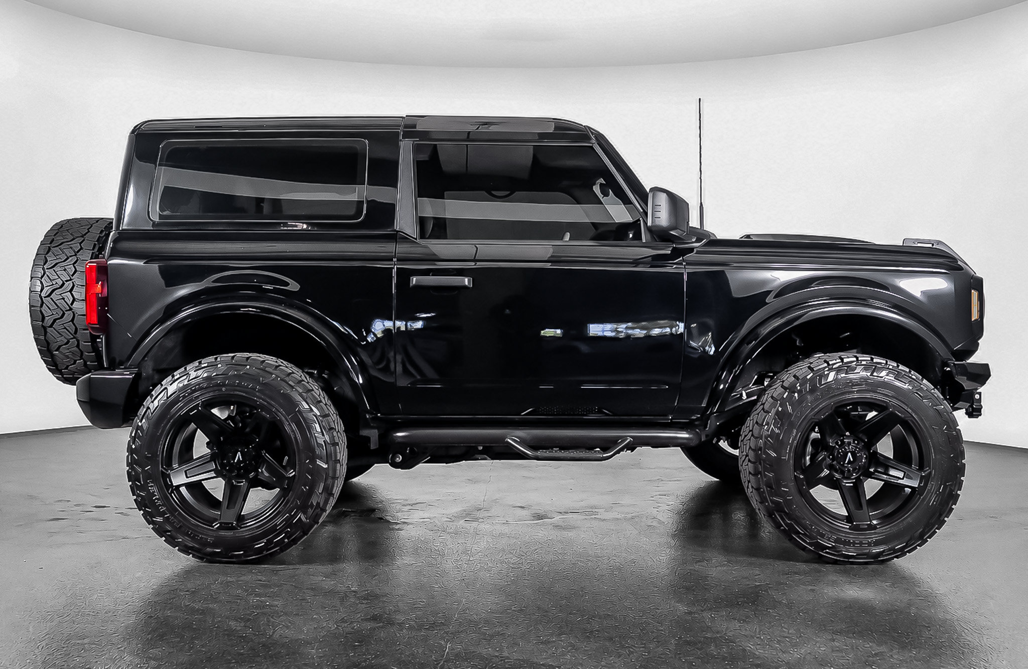 Used 2025 Ford Bronco 2-Door AWD/4WD image 63