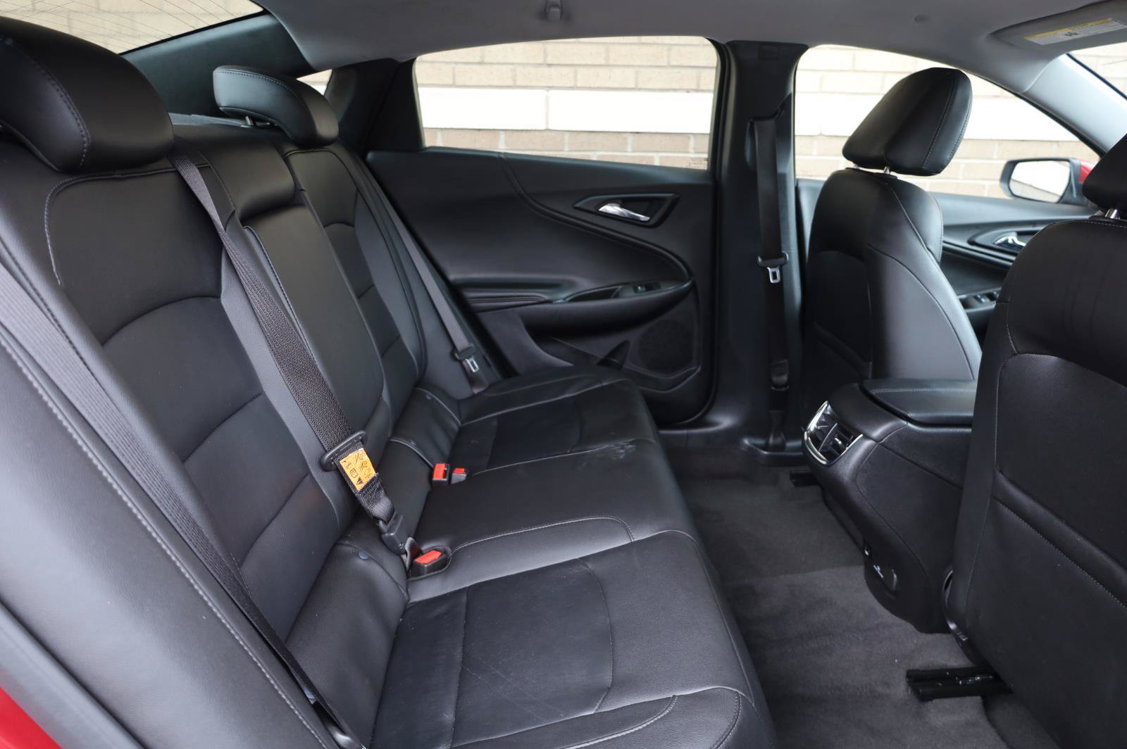 Used 2018 Chevrolet Malibu Hybrid w/ Leather Package FWD image 21
