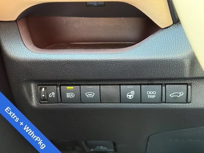 Used 2025 Toyota RAV4 Limited w/ Weather Package AWD/4WD image 29