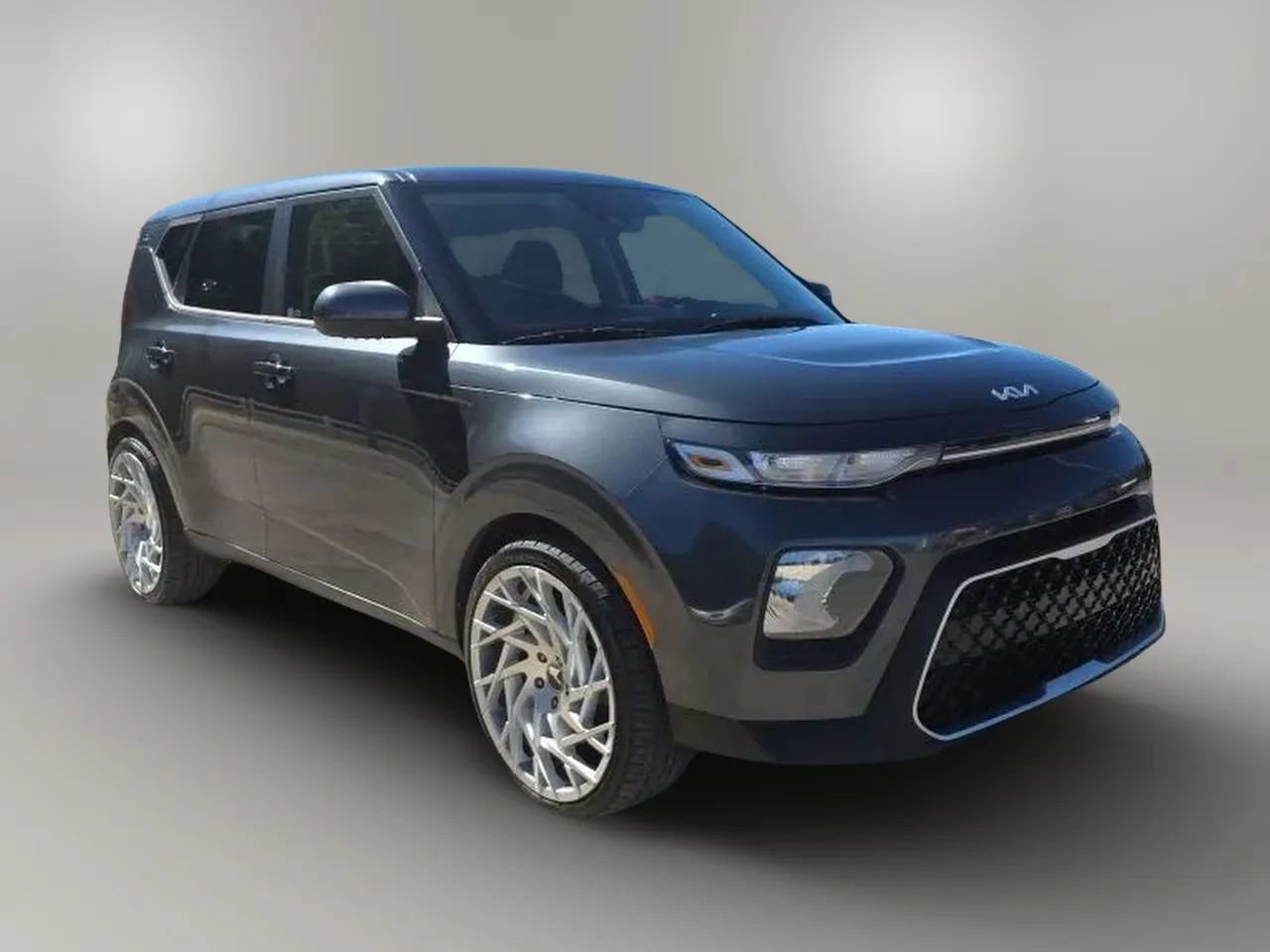 Used 2022 Kia Soul LX w/ Technology Package FWD image 3
