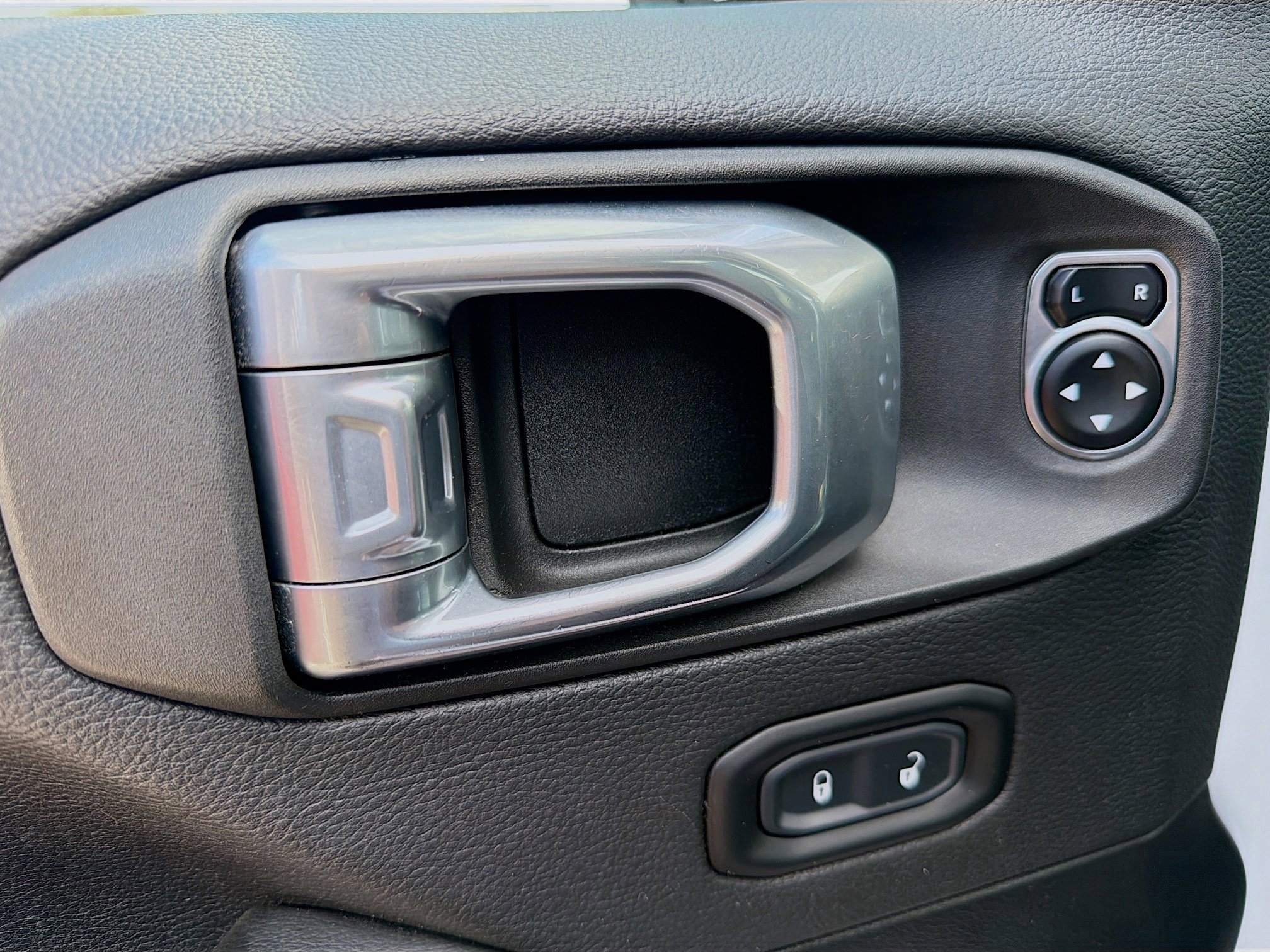 Used 2021 Jeep Gladiator Rubicon image 22