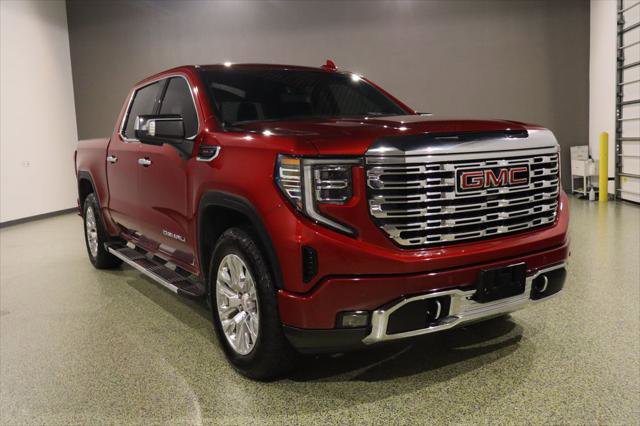 Used 2024 GMC Sierra 1500 Denali w/ Technology Package AWD/4WD image 1