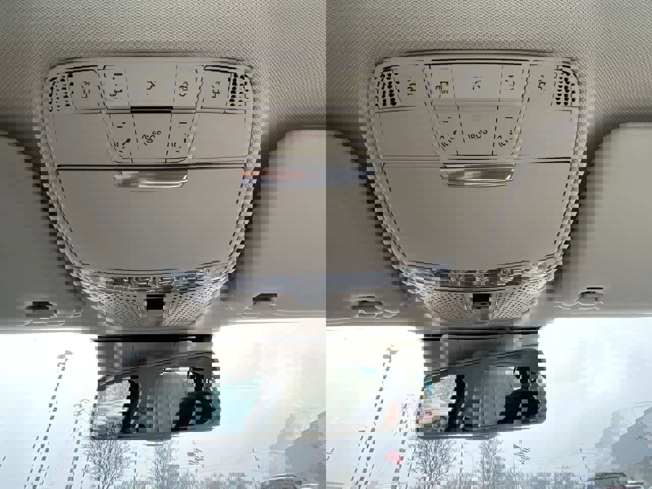 Used 2017 Mercedes-Benz E 400 4MATIC Wagon image 31