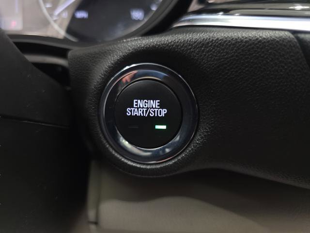 Used 2019 Buick Regal Essence w/ Driver Confidence Package I image 18