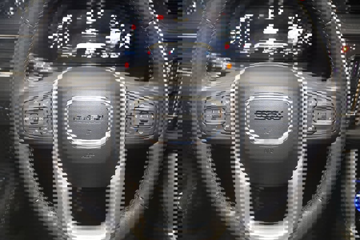 Used 2022 GMC Yukon Denali image 41