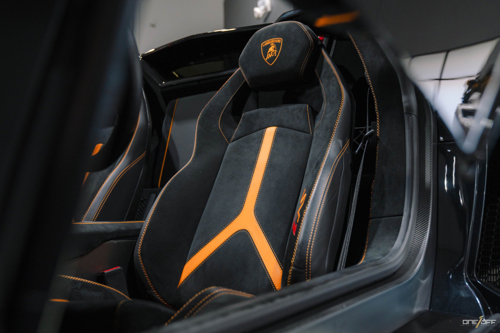 Used 2021 Lamborghini Aventador SVJ image 14