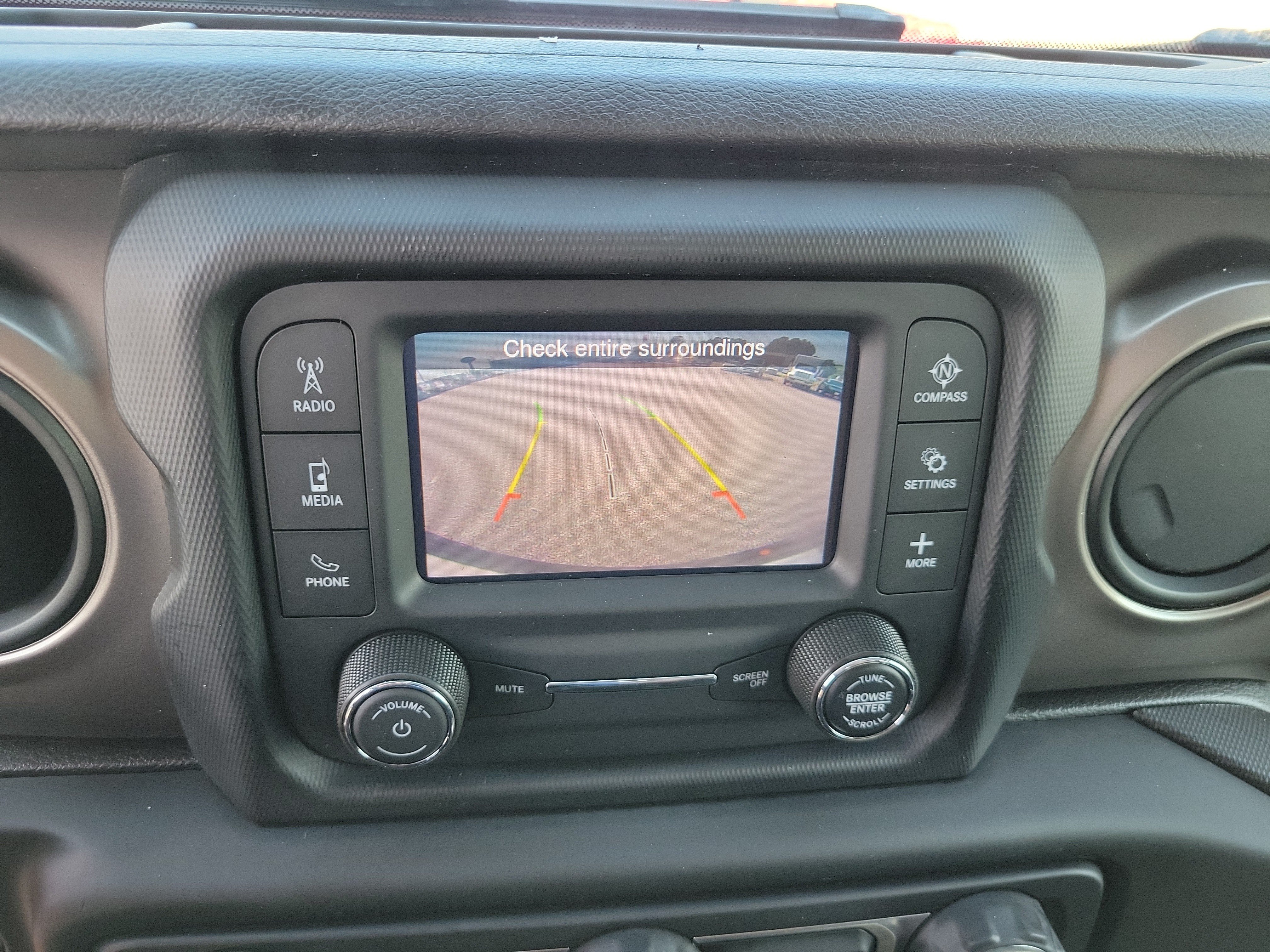 Used 2018 Jeep Wrangler Unlimited Sport S AWD/4WD image 16