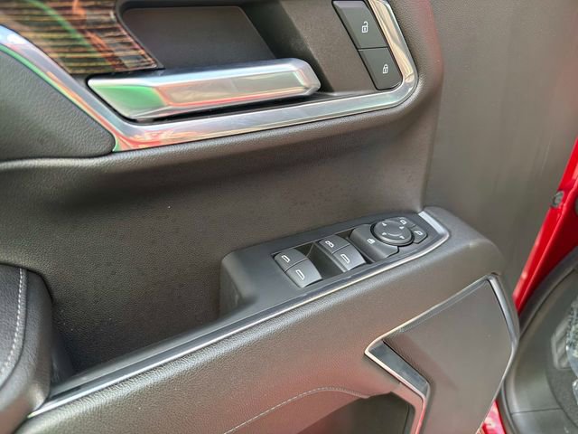 Used 2023 GMC Sierra 1500 Elevation image 18