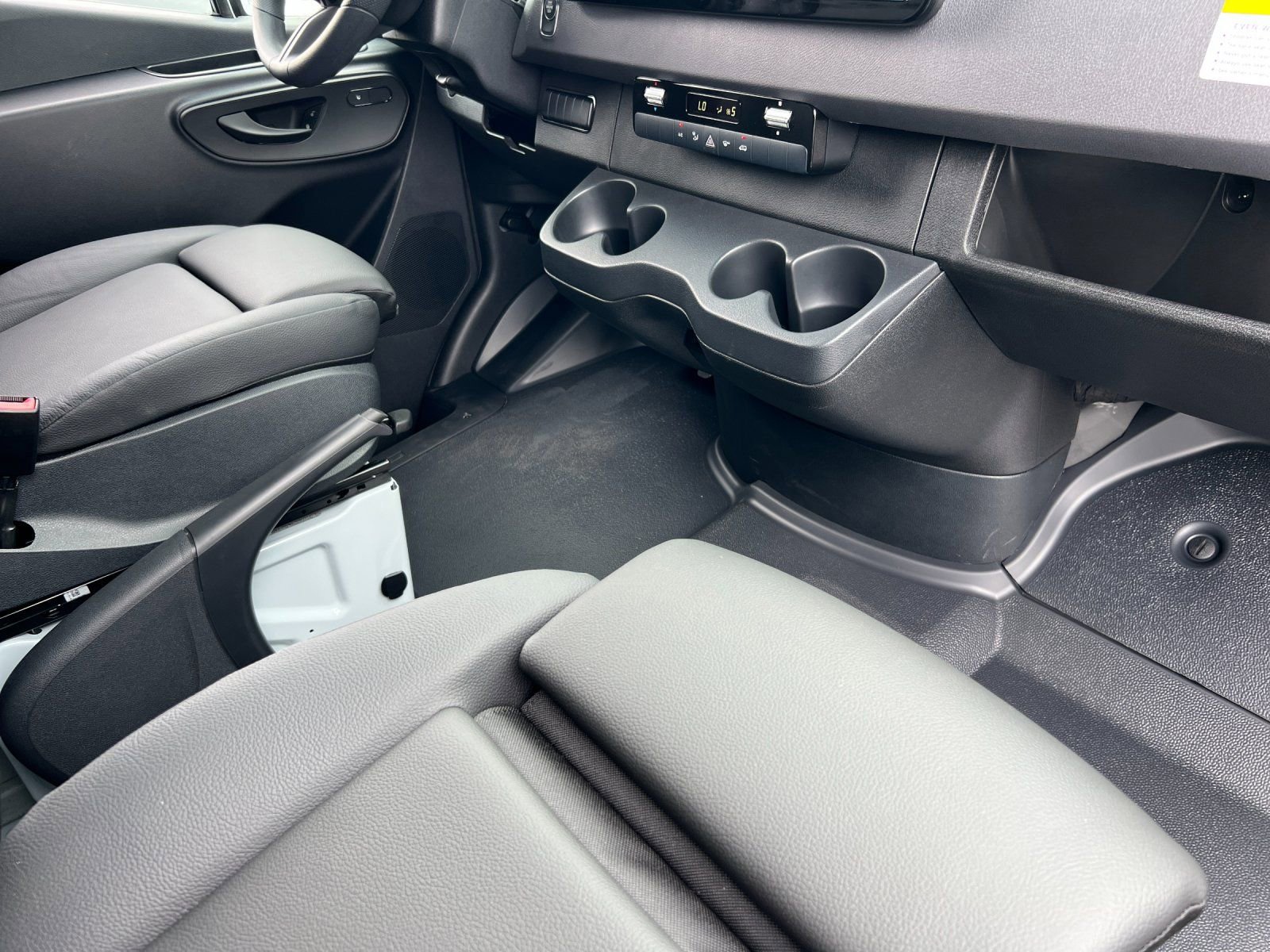 New 2025 Mercedes-Benz Sprinter 2500 image 12