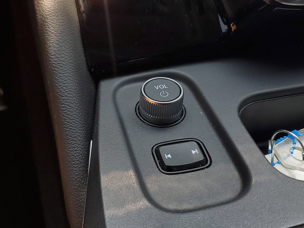Certified 2025 Acura MDX FWD image 28