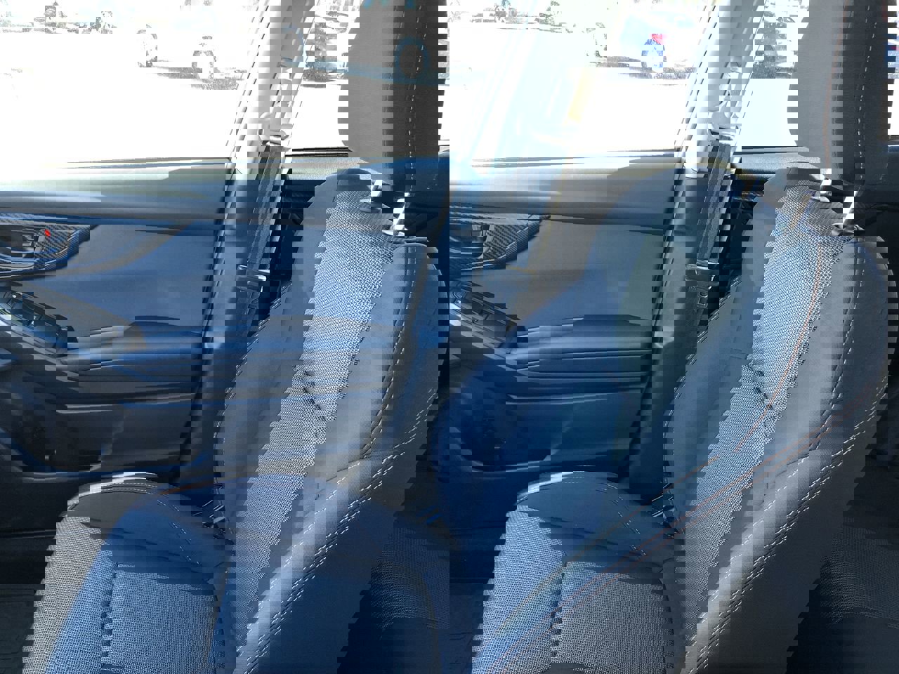 Used 2022 Subaru Crosstrek 2.0i Premium w/ Moonroof Package image 22