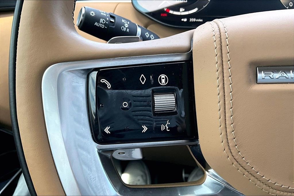 Used 2025 Land Rover Range Rover SE image 20