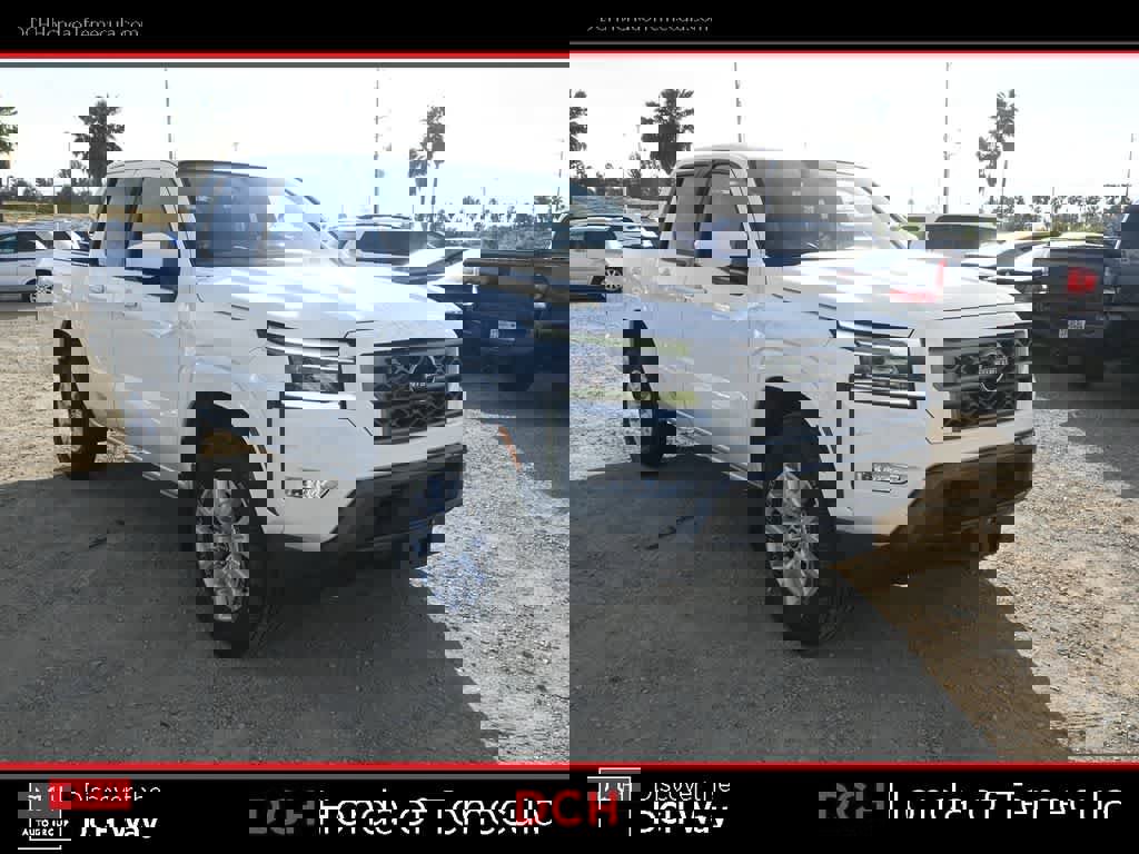 Used 2022 Nissan Frontier SV w/ SV Premium Package image 3