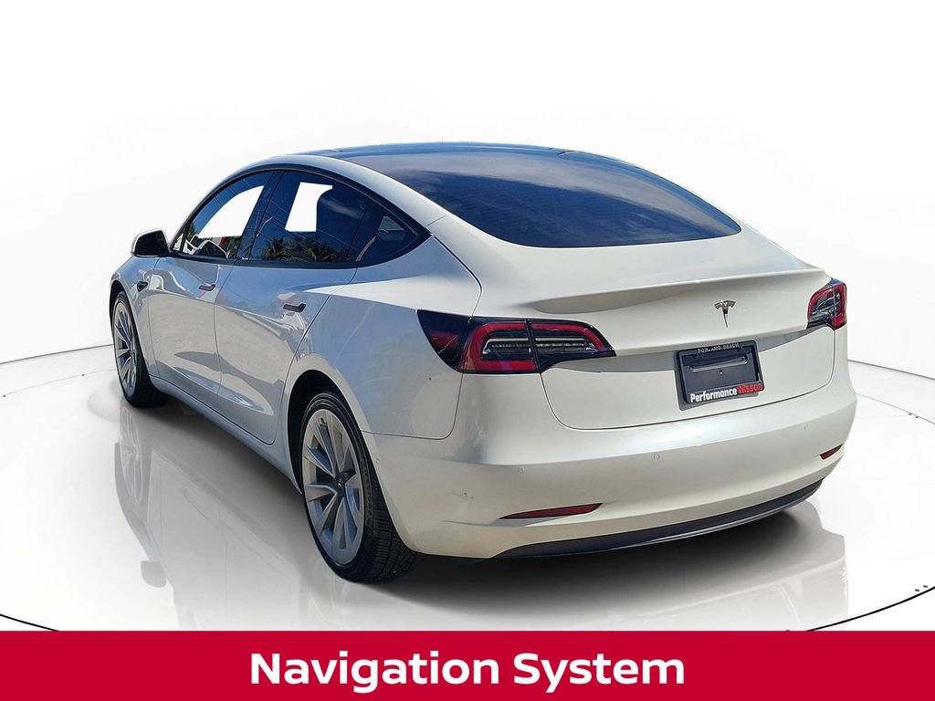Used 2022 Tesla Model 3 Standard Range RWD image 4