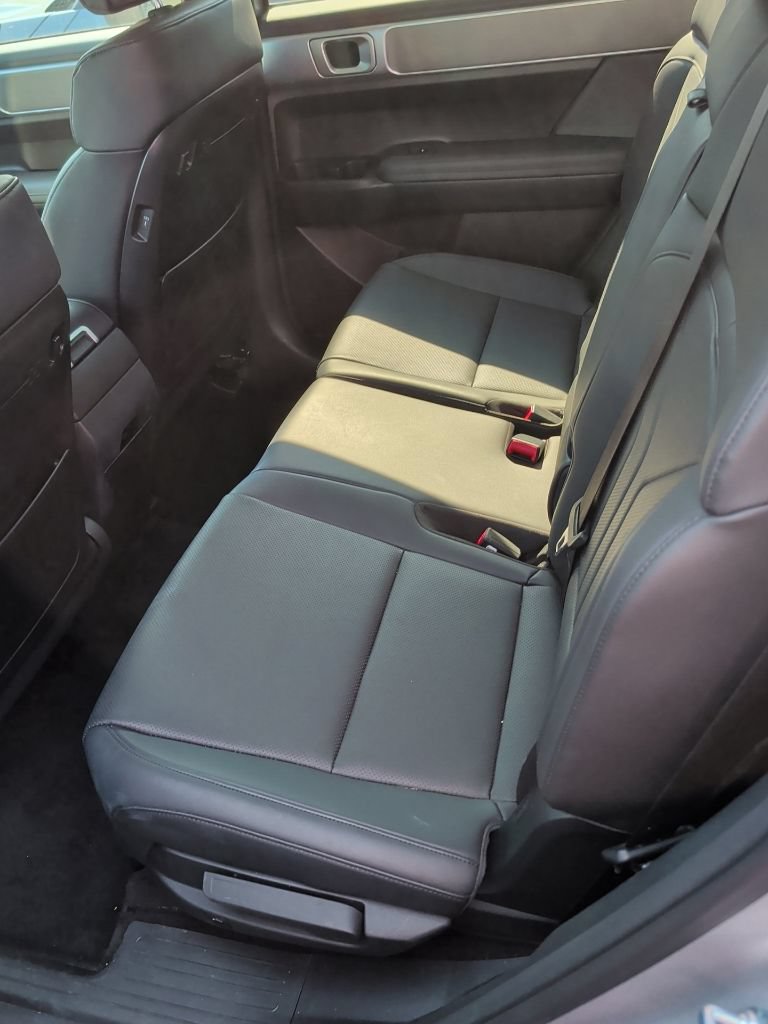 Used 2026 Hyundai Santa Fe SEL AWD/4WD image 9