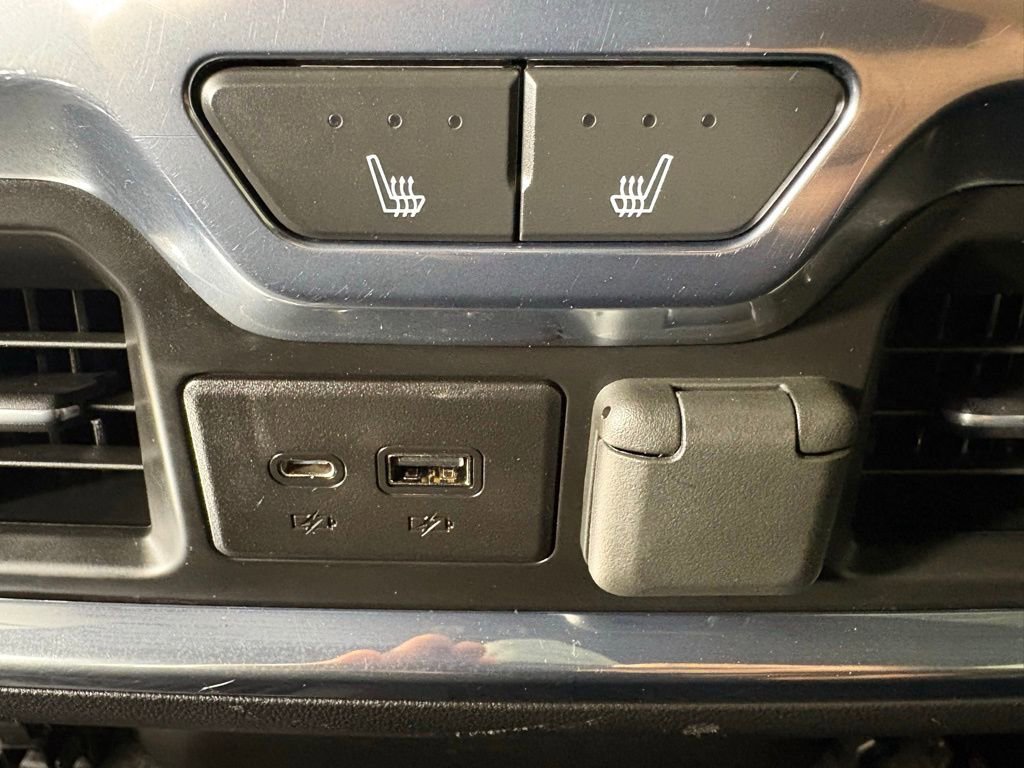 Used 2022 Chevrolet Silverado 2500 High Country w/ Z71 Off-Road Package image 42