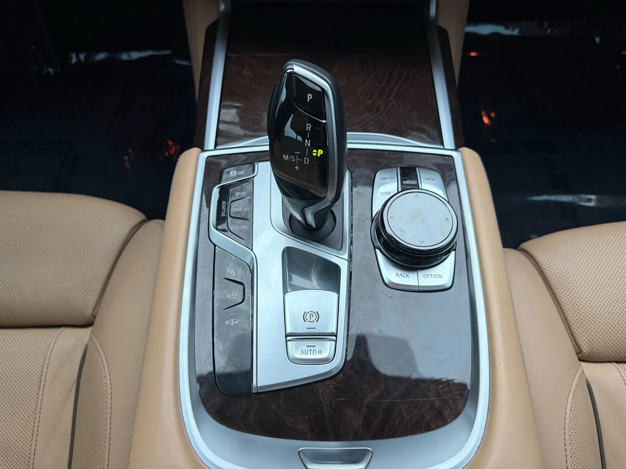 Used 2016 BMW 750i xDrive image 41